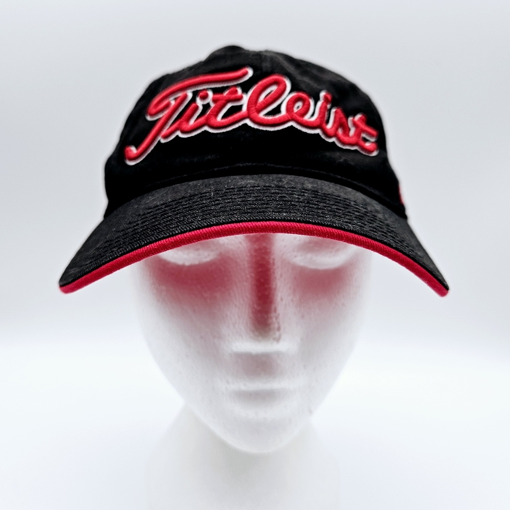 TITLEIST | Pro V1 FootJoy adjustable golf hat cap